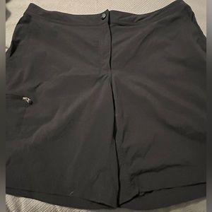 L.L. Bean hiking outdoor active shorts gray waterproof fishing SZ gorpcore